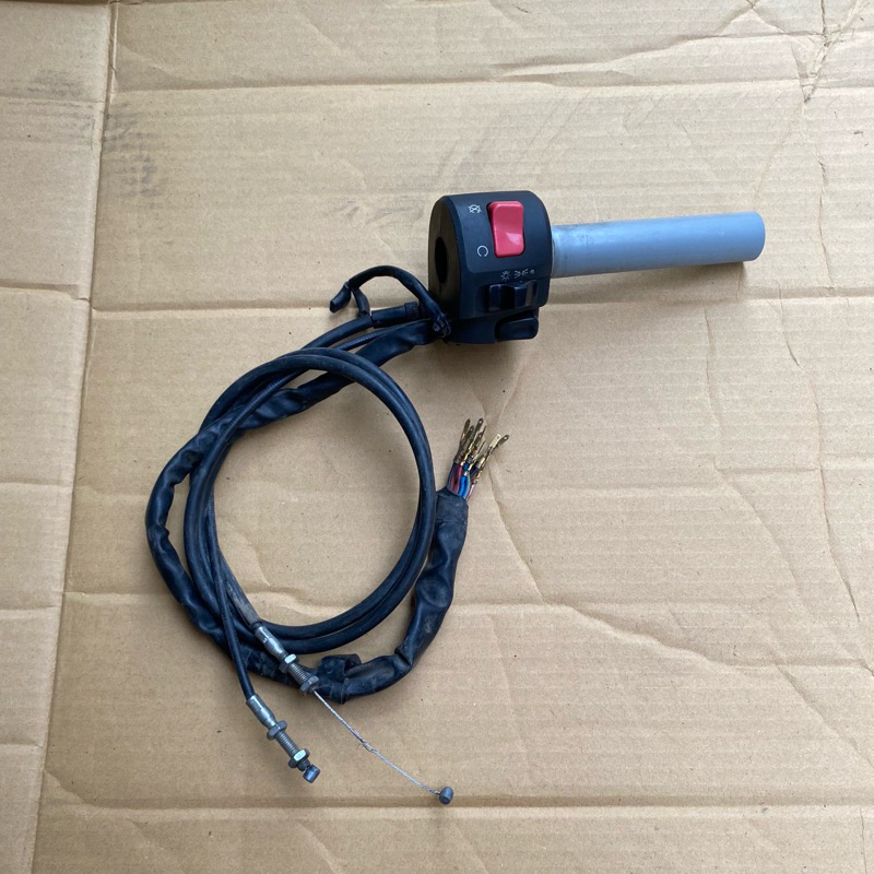 HOLDER SAKLAR KANAN NINJA 250 KARBU ORIGINAL SAKLAR KANAN SWITCH STATER NINJA 250 KARBU R ORI