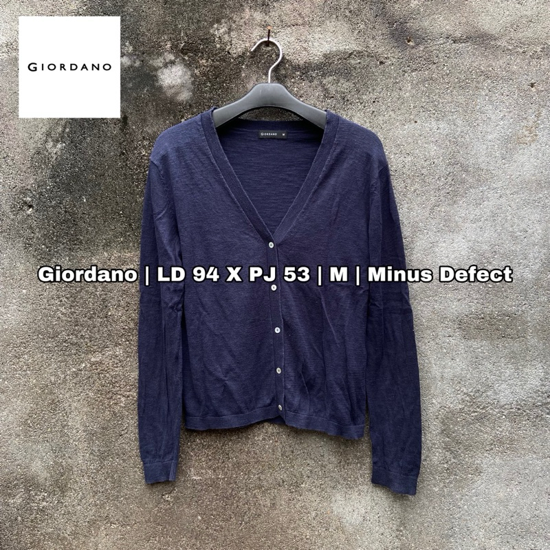 Cardigan Rajut Lengan Panjang Wanita Giordano Navi Size M Minus Preloved