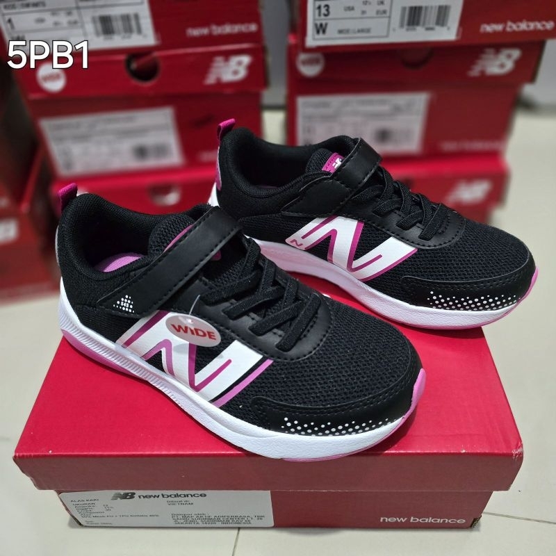 Sepatu anak New Balance