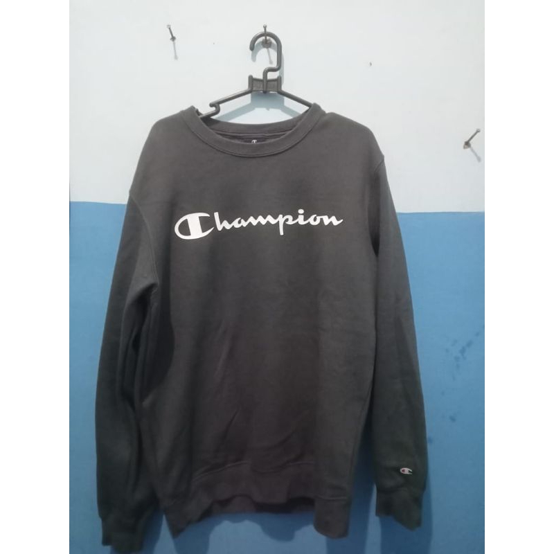 preloved crewneck champion