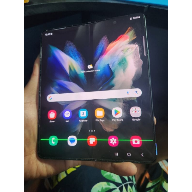 JUAL LCD COPOTAN SAMSUNG Z FOLD 3  HANYA ADA 1 GARIS LINE KAYA DI FOTO