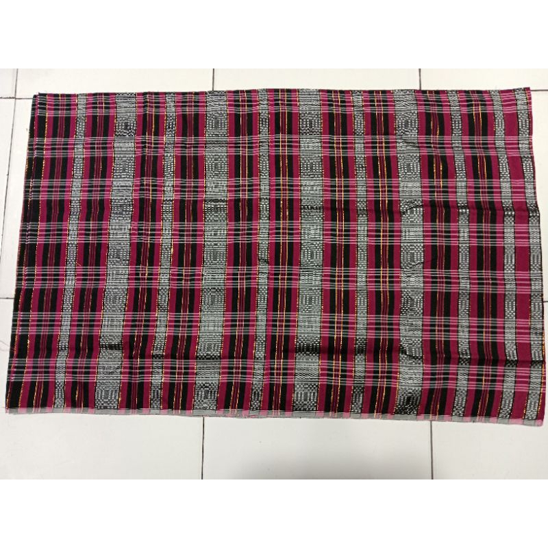 SARUNG SUTRA SENGKANG KHAS BUGIS-MAKASSAR