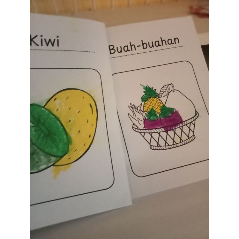 

Lembar mewarnai