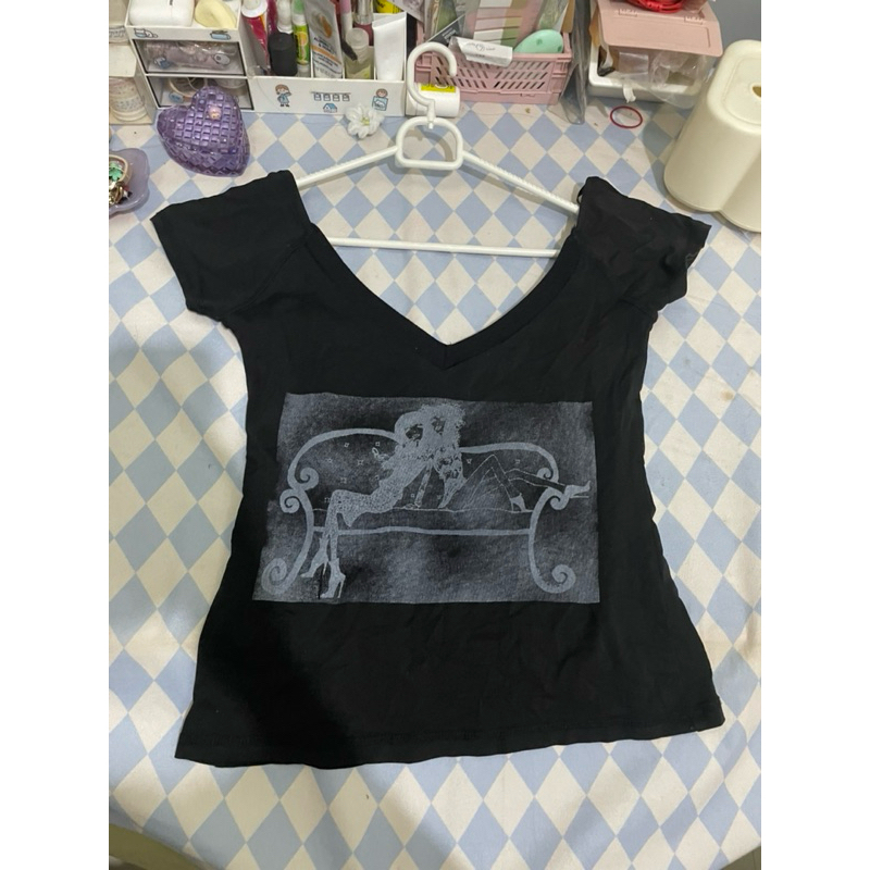 Tshir V neck / Kaos Vneck / kaos Hitam / PRELOVED mississippi