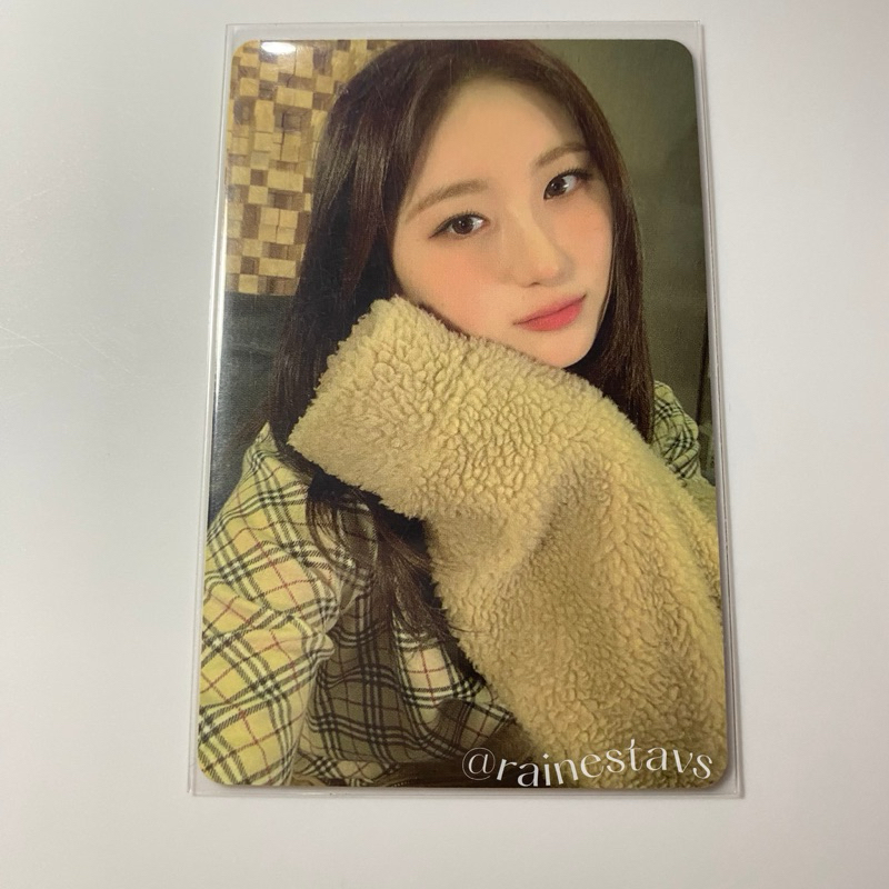[READY STOCK] CHAEYEON IZONE REWIND BLOSSOM PHOTOCARD