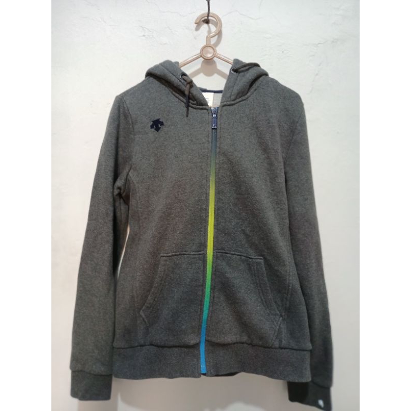 Sweater anak preloved descente original