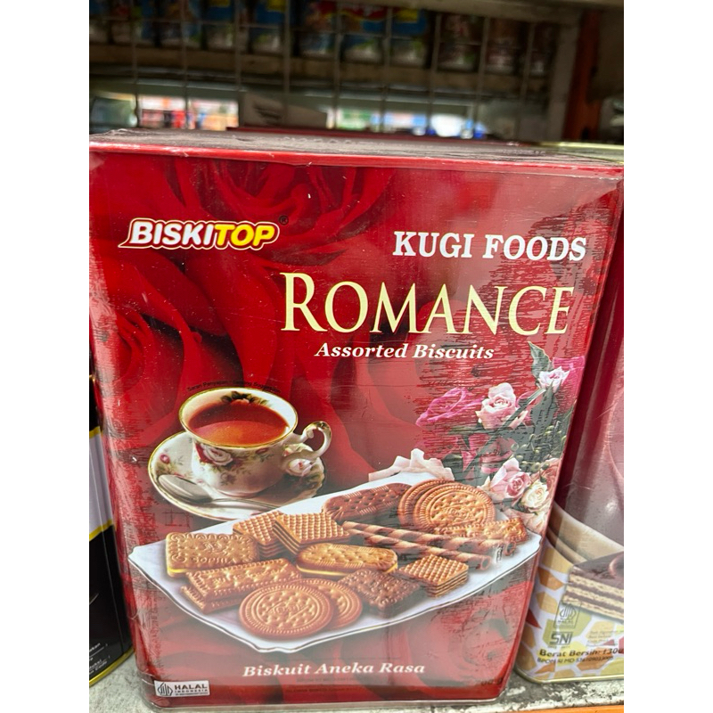 

Biskitop Romance assorted biscuits 700g