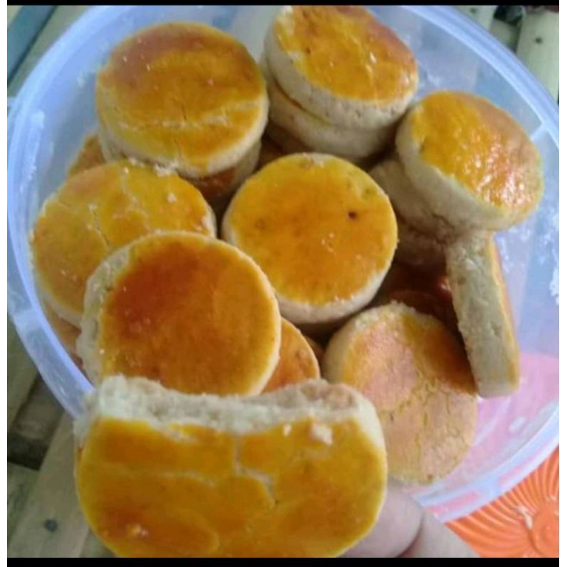 

kue kacang sumber rezeki kucang jember