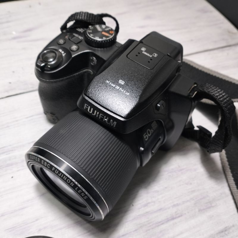 Kamera Fujifilm S9800 Bukan Nikon Sony Canon Olympus