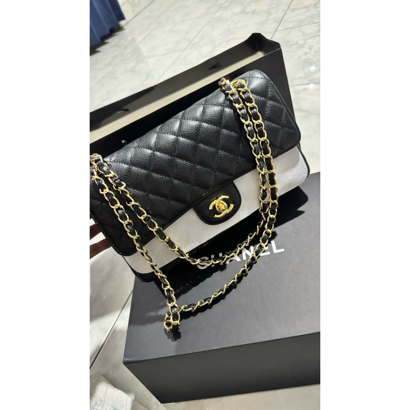 chanel classic flap medium blck caviar leather