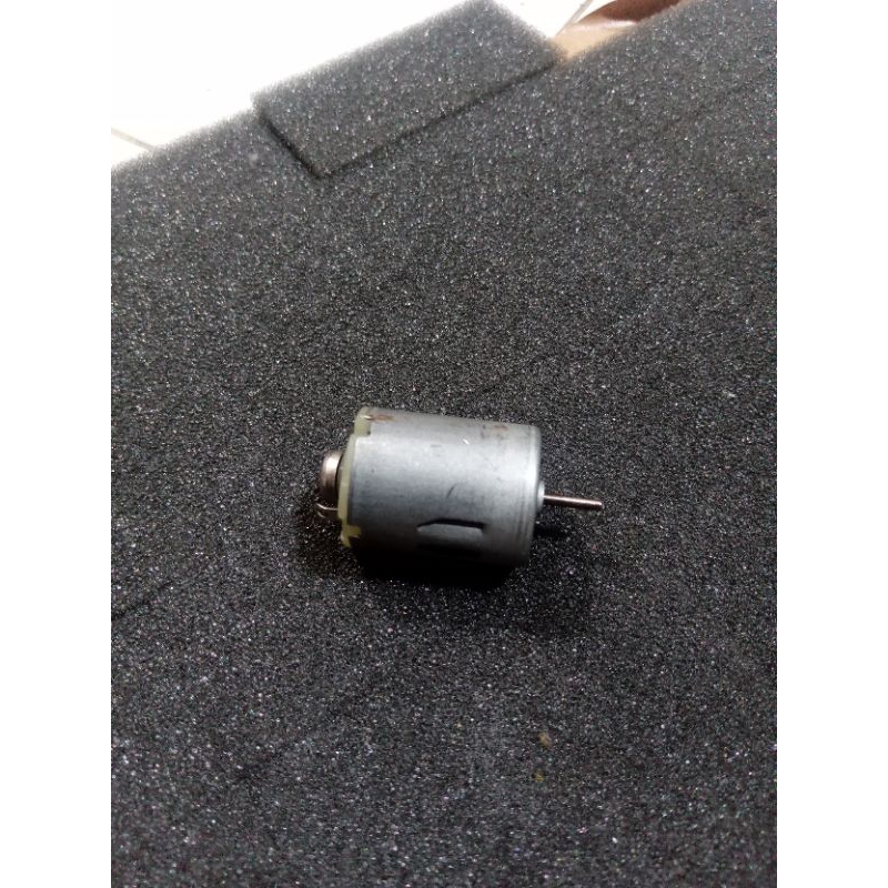 dinamo penggerak spion mobil universal