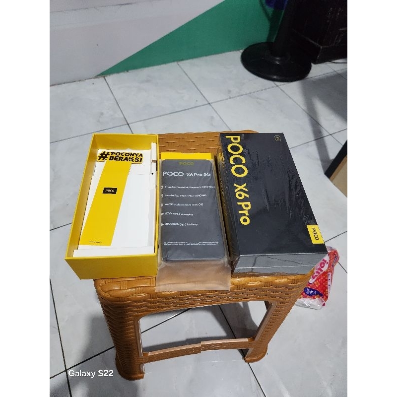 poco x6 pro 5g 12/512gb like new