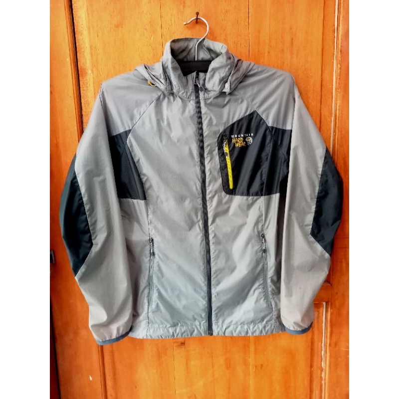 jaket windbreaker mountain hardwear pocketable