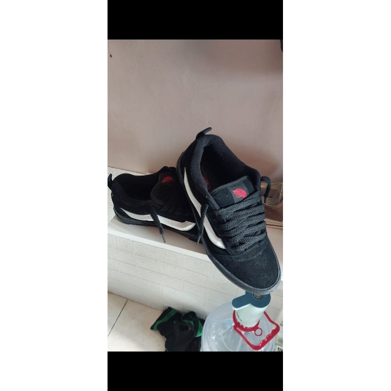 borongan sepatu vans
