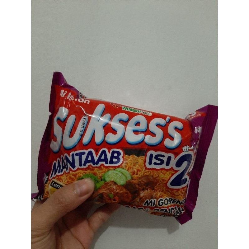 

mie sukses isi 2 rasa rendang 132gr