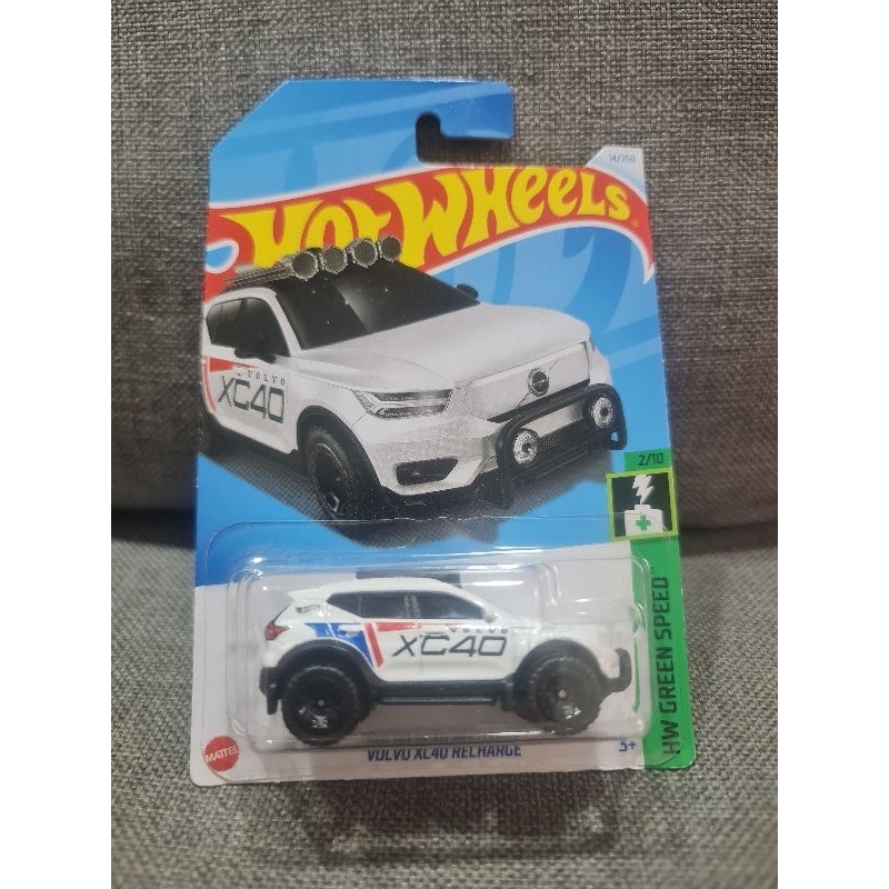 VolvoXC40