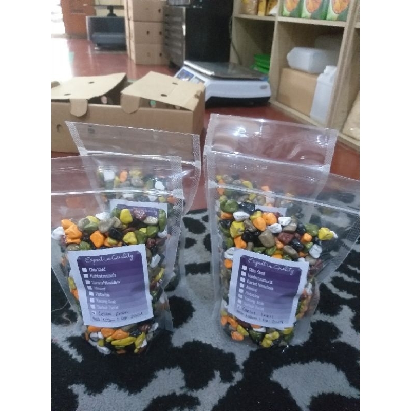 

coklat kerikil snack import kiloanoleh oleh haji & umroh