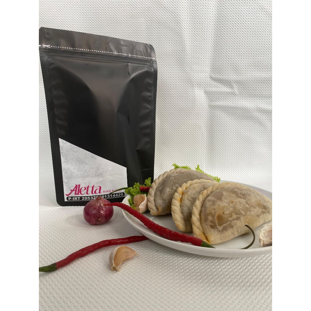 

CIRENG OEEEY ( ZUMBO ) 1 PACK ISI 3 BY ALETTA SNACK