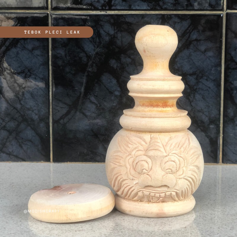 PION SANGKAR BURUNG UKIR KARAKTER