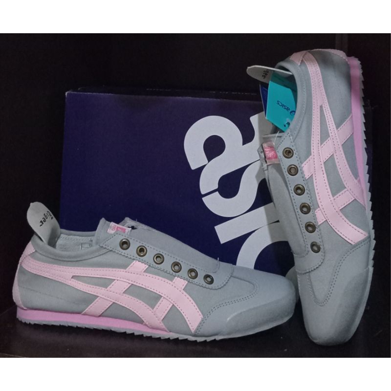 ONITSUKA TIGER PINK