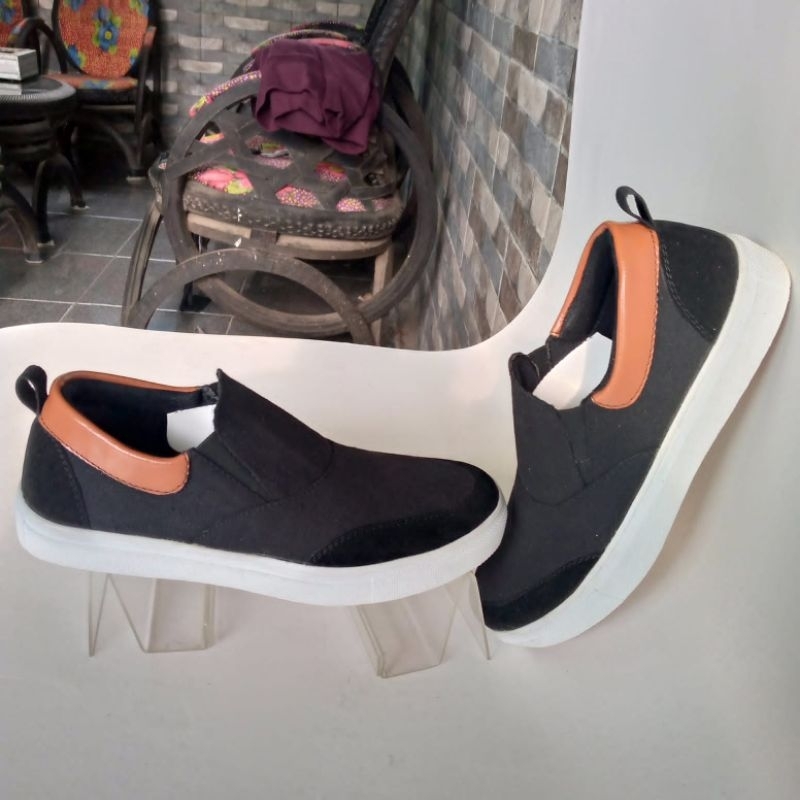 sepatu slip on hd pootwear pria dan wanita