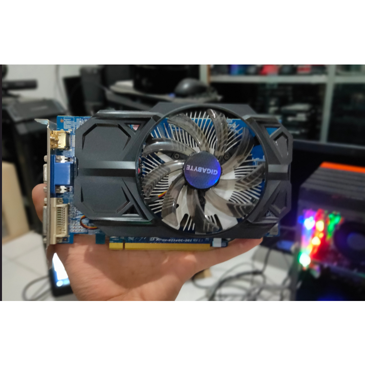 Vga Card Gigabyte Amd Radeon R7 200 Series 2gb Ddr3 128Bit