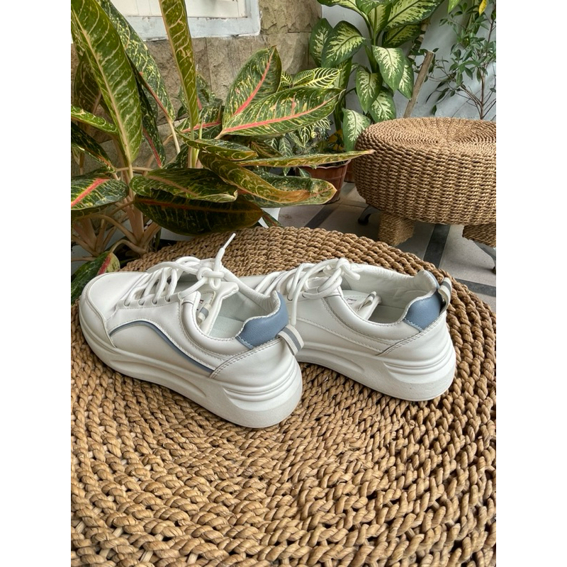 Sepatu Preloved Elle