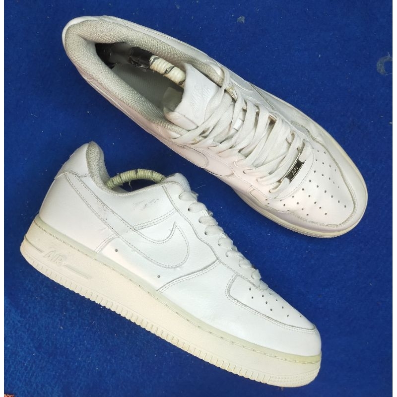 SEPATU SECOND NIKE AIR FORCE 1 PRELOVED THRIFTING SNEAKERS