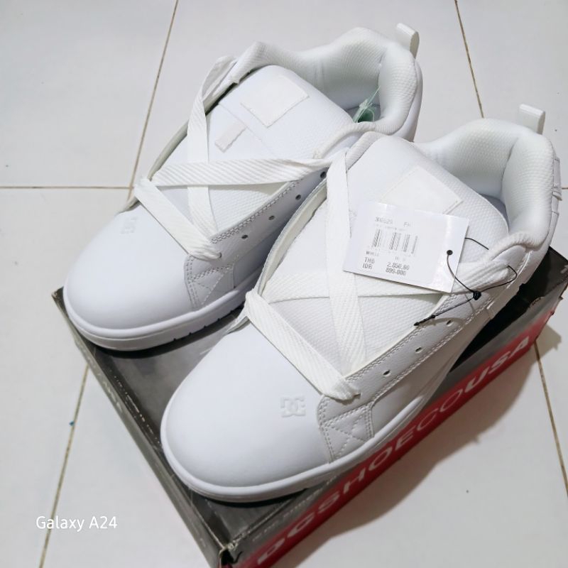 Sepatu DC shoes Court Graffit White Only 43  insole 28cm