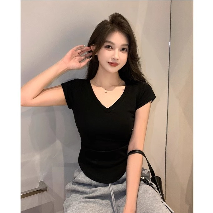 Kaos stretch V-neck ala Korea/Atasan lengan pendek crop hitam/kaos ketat lipit wanita