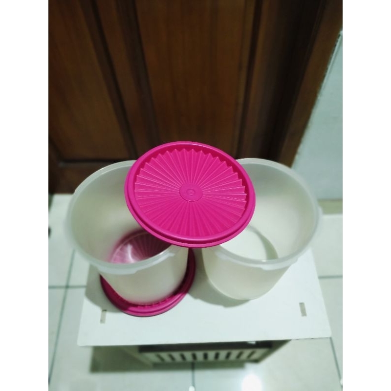 keler bulat kembar tupperware
