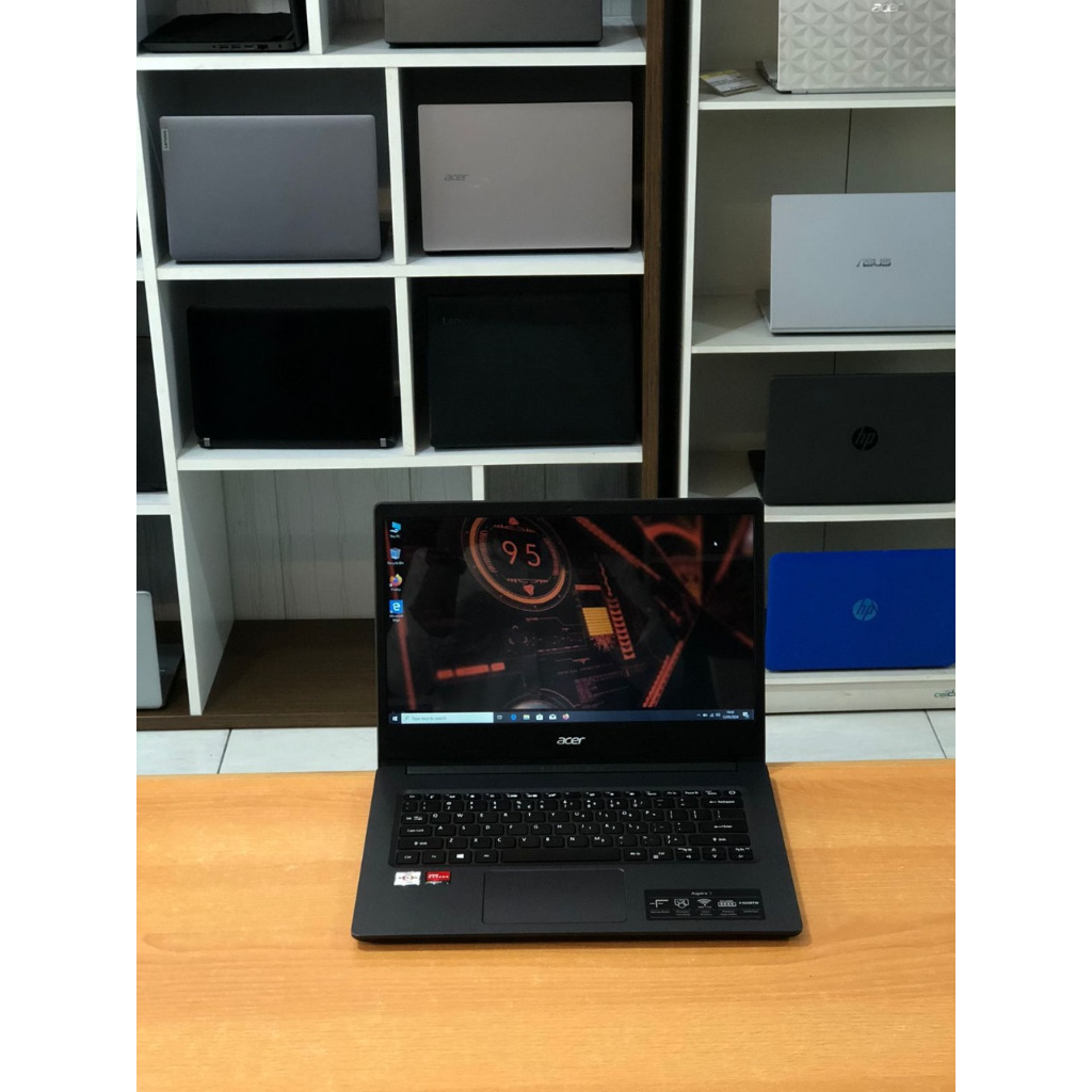 ACER ASPIRE 3-A314 | AMD ATHLON SILVER 3050U | 4 GB | SSD 256 | GARANSI