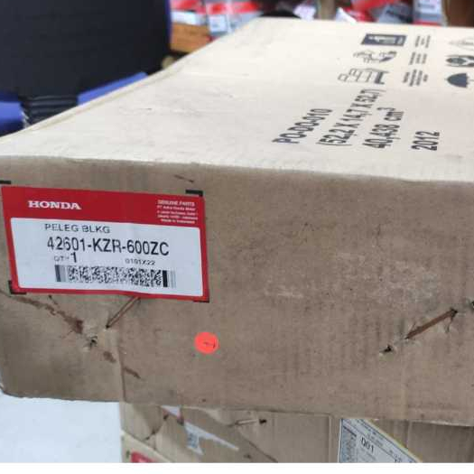 Velg Racing Belakang Vario 125 FI / 42601-KZR-600ZC AHM