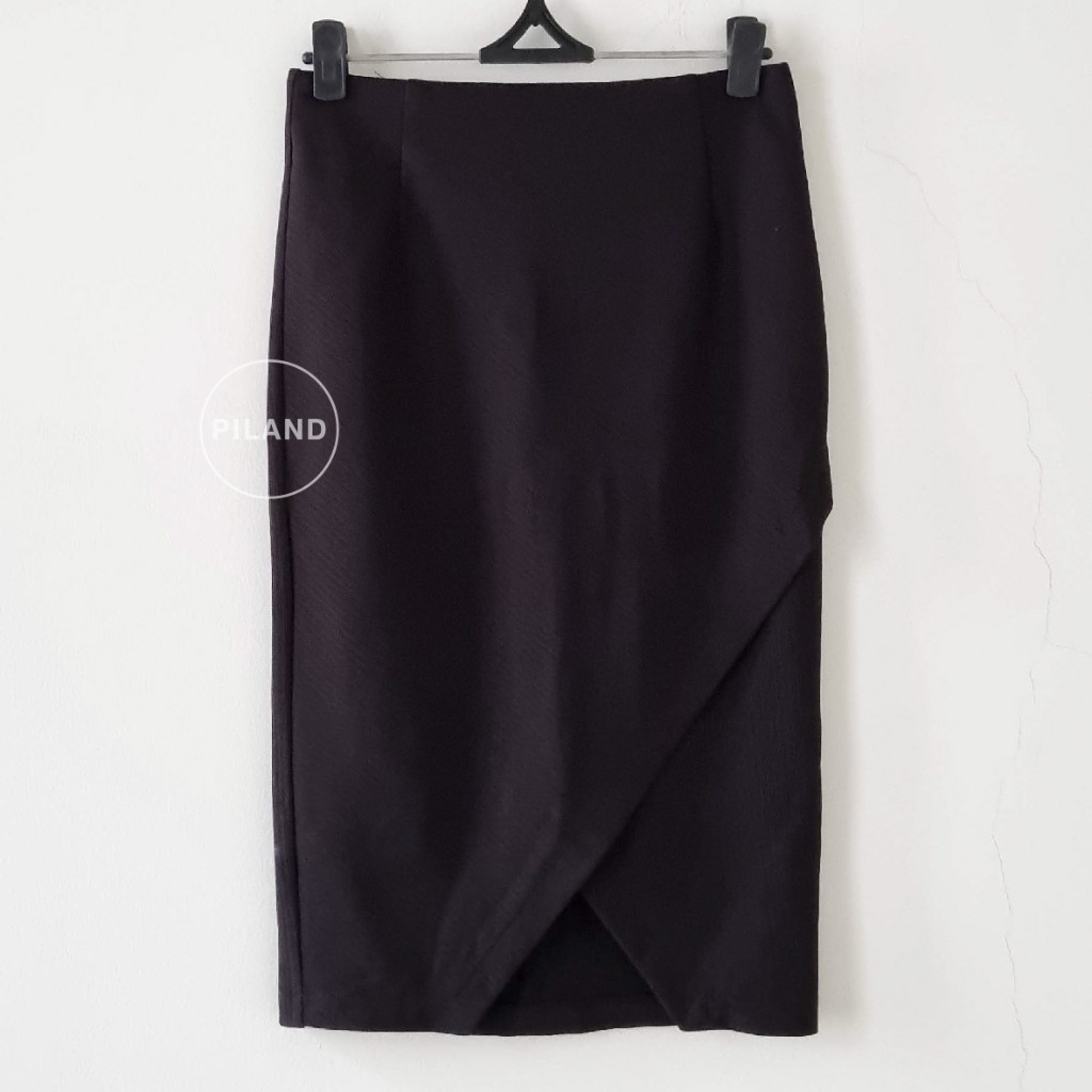 THE EXECUTIVE Preloved Rok Span Wanita Rok Kantor Wanita Star