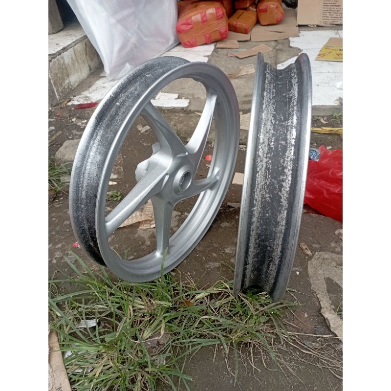 velg pelek motor honda beat fi bekas original copotan