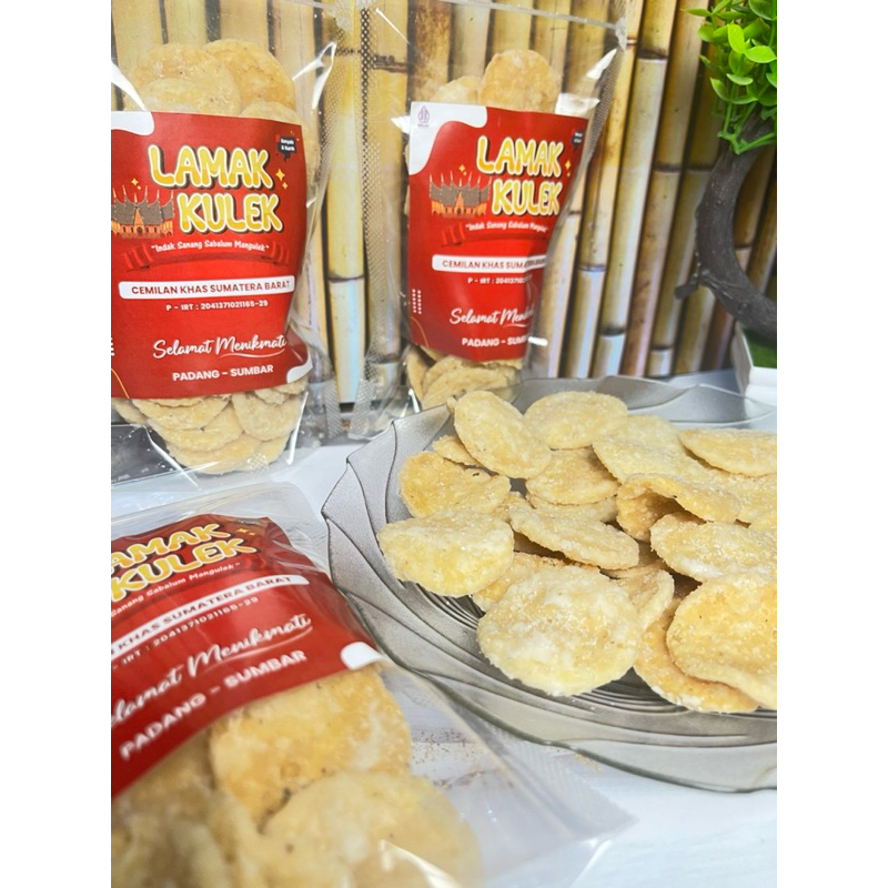 

Kue Karambia Manis / Kue Kelapa Manis Lamak Kulek