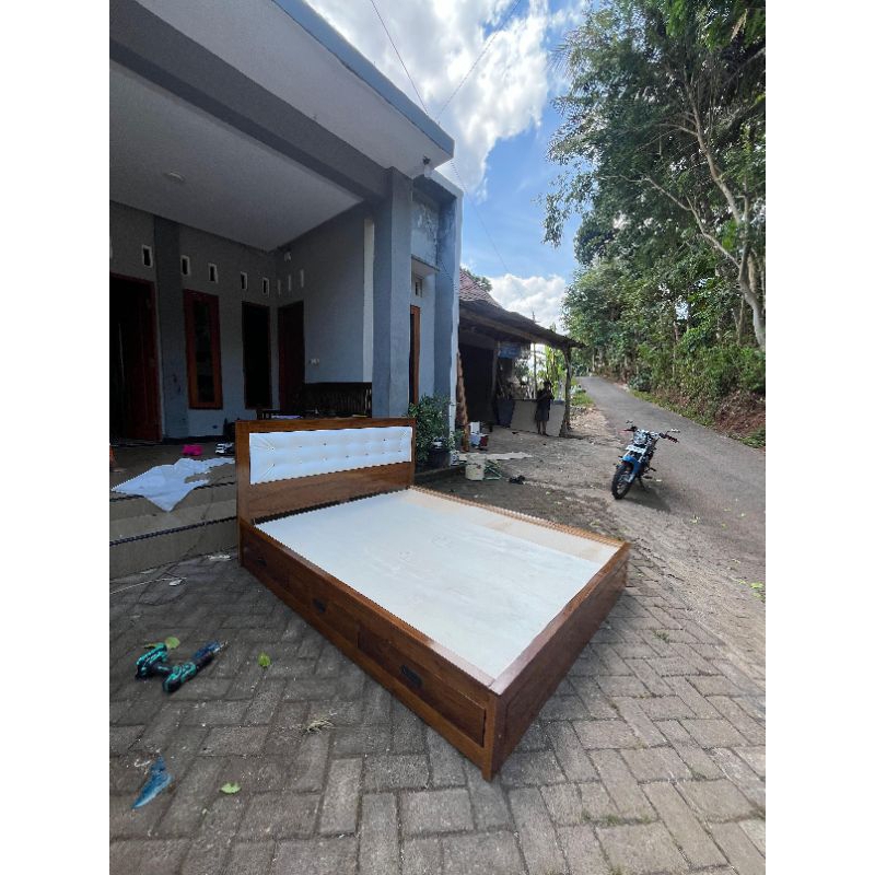 tempat tidur jati || dipan laci jati || divan jati