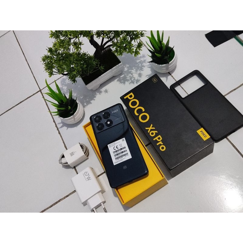 Poco x6 pro 5g 12+8/512gb Hp spek monster antutu tembus 1,4jt  game apapun auto libas rata kanan