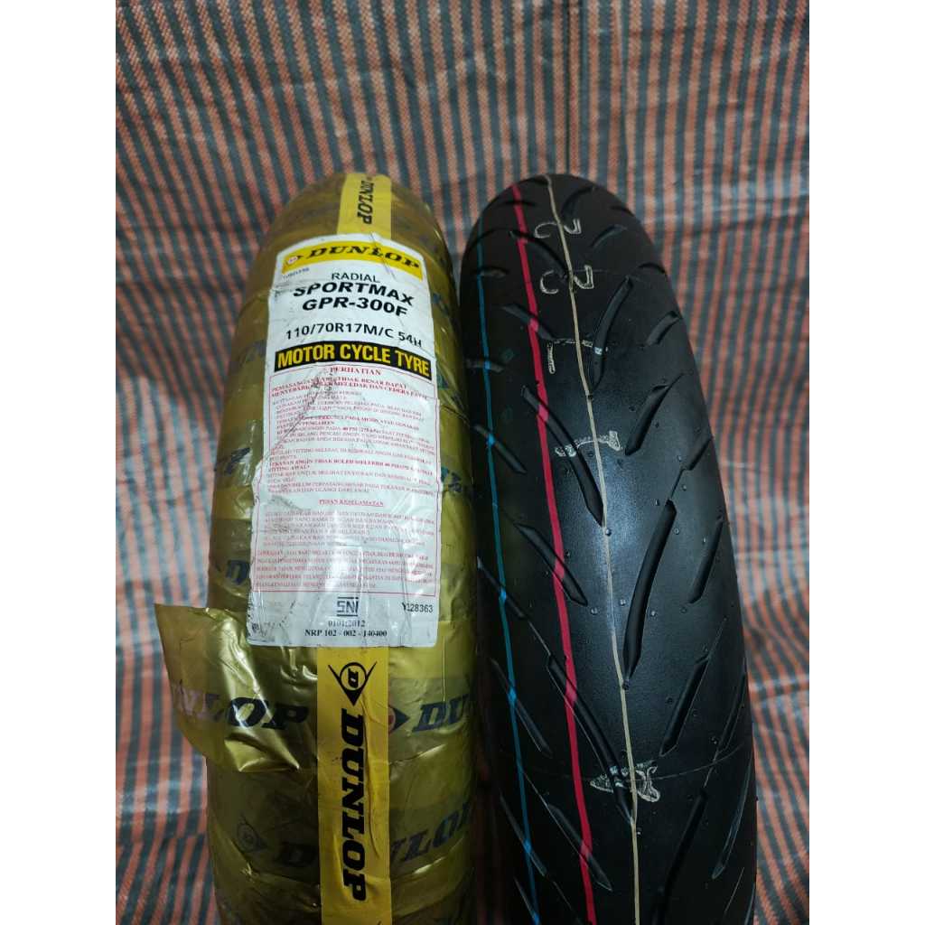 Ban Luar Tubeless Dunlop Sportmax GPR 300 Ring 17 Ukur 110/70 Ban Supermoto Murah Tubles