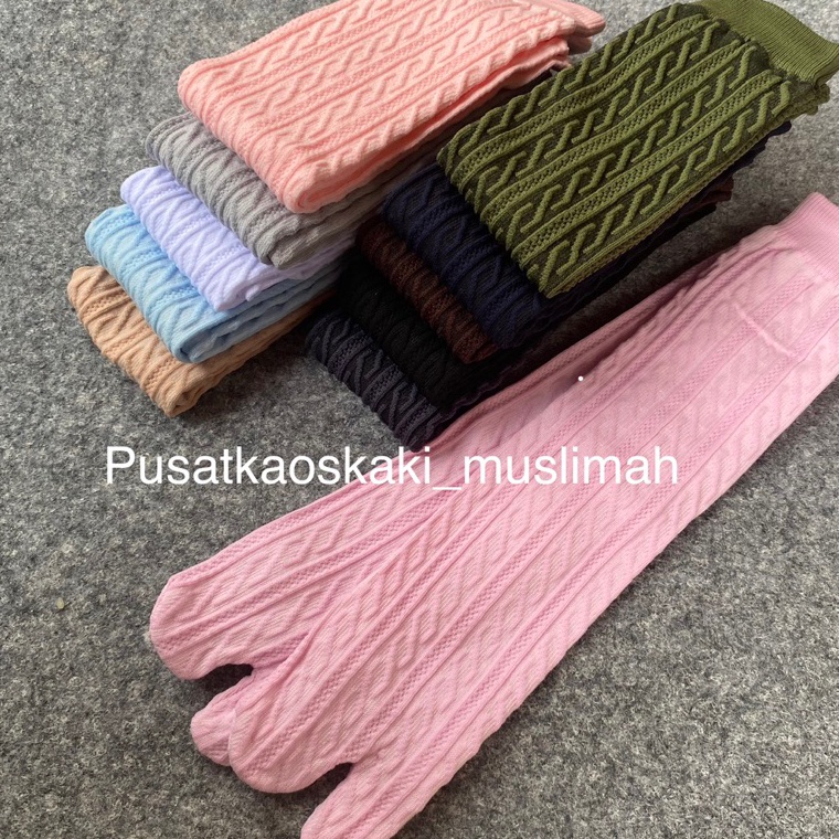 DESIGNER 12 PASANG KAOS KAKI EMBOS MAYA