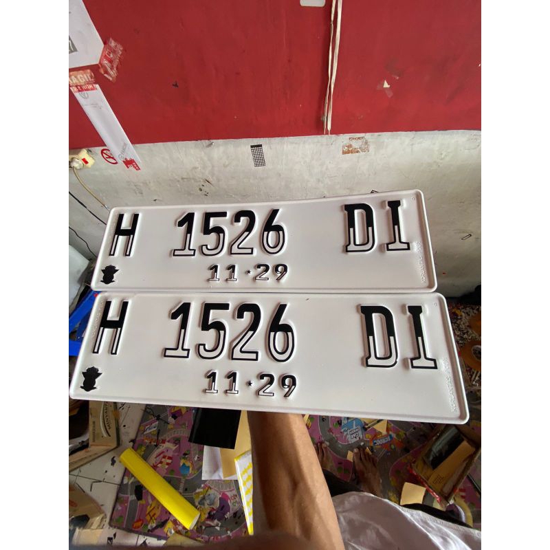 plat nomor mobil font terbaru