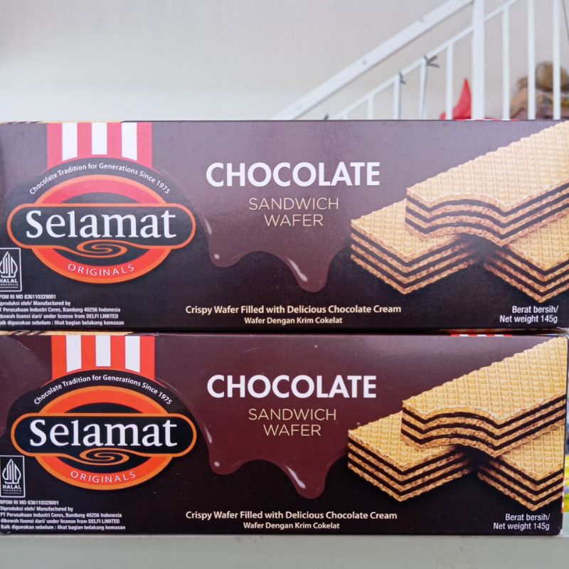 

Selamat Original Chocolate Sandwich Wafer 145 Gram