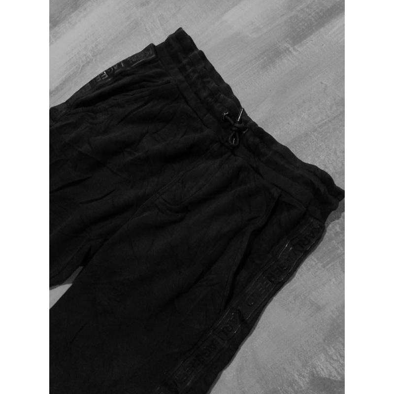 Short pants Karl Lagerfeld taped black on black