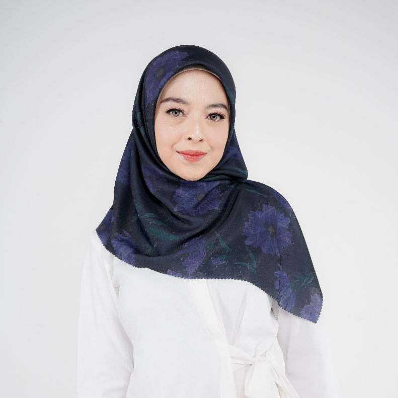 KAMA Laser Cut Hijab Segi Empat Print Motif Hafsa Warna Hijau