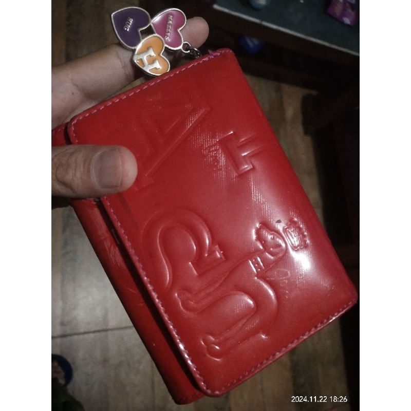 Hazzys dompet lipat kecil