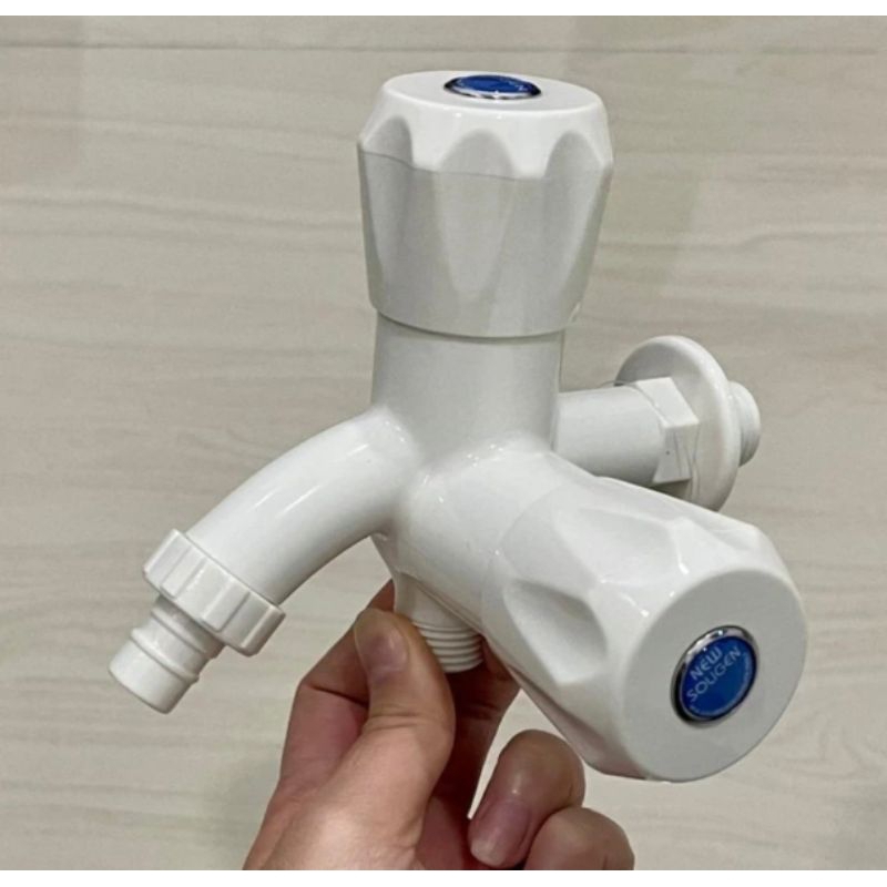 kran air cabang 2 plastik PVC putih SOLIGEN / keran air bak kamar mandi + shower mandi bagus drat 1/