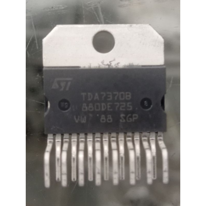 IC TDA7370B  penguat audio mobil kelas AB4 ori