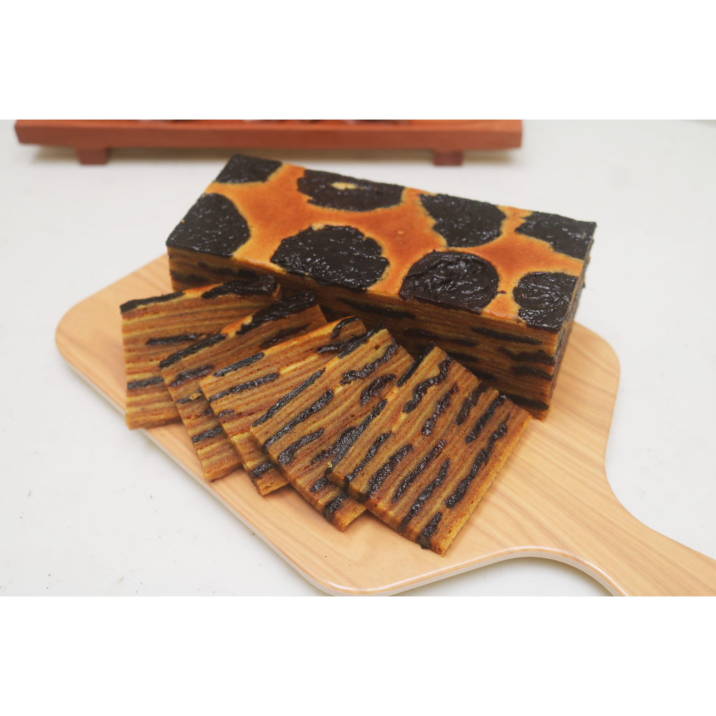

Lapis Legit Prunes - Lapis legit jadul dengan tekstur yang basah - Twin Cookie