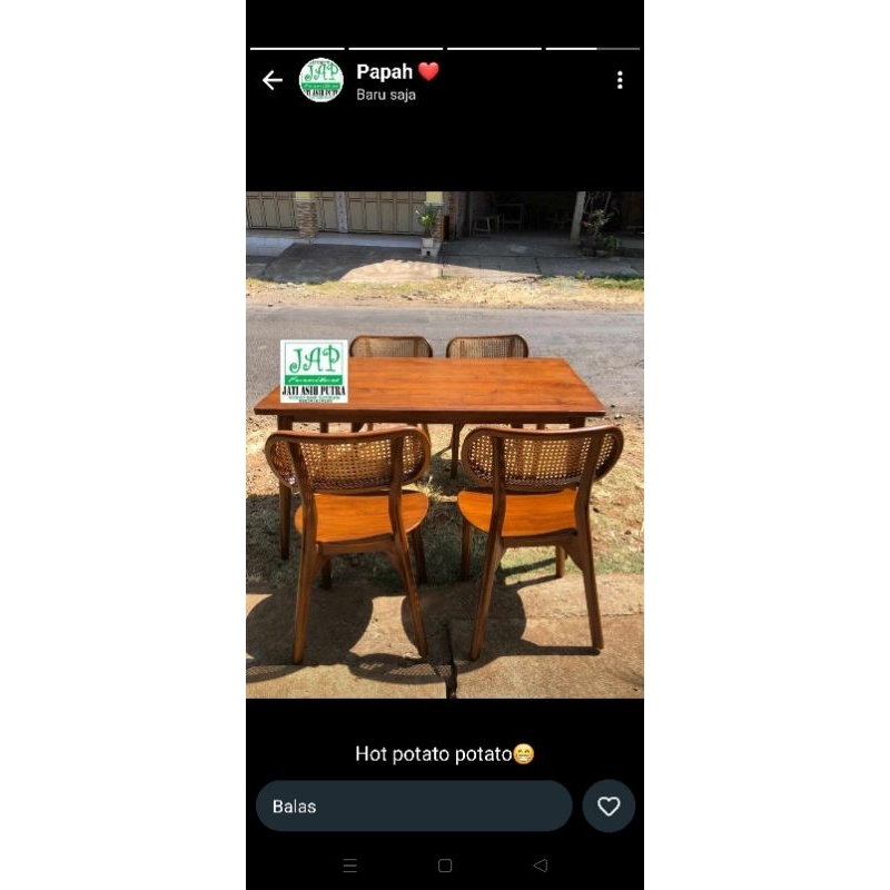 meja makan rotan 4 kursi