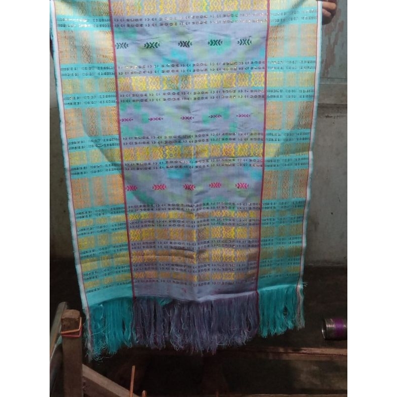 uis nipes karo biru muda belum diketang